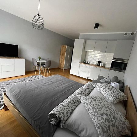 Apartamenty Tespis - Francuska Atal Park II Катовице Екстериор снимка