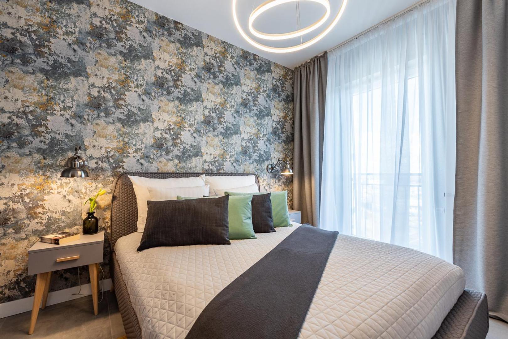 Apartamenty Tespis - Francuska Atal Park II Катовице Екстериор снимка
