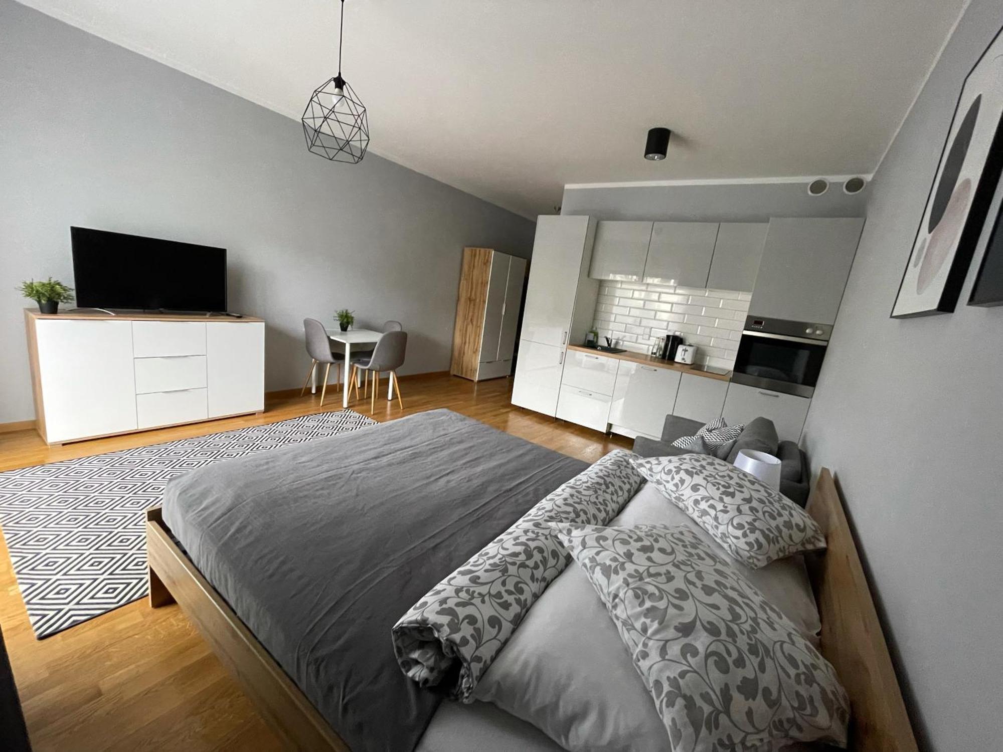 Apartamenty Tespis - Francuska Atal Park II Катовице Екстериор снимка