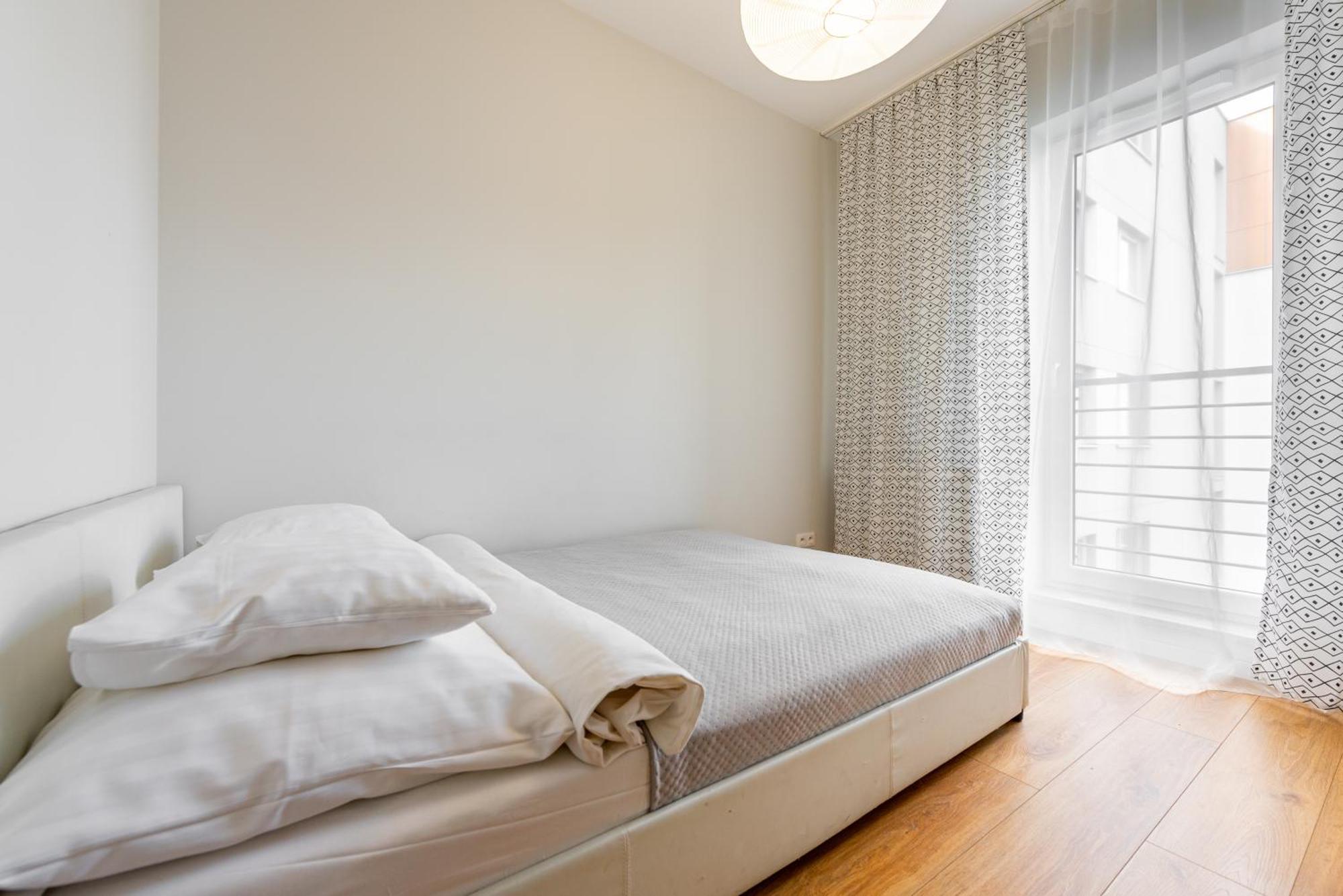 Apartamenty Tespis - Francuska Atal Park II Катовице Екстериор снимка