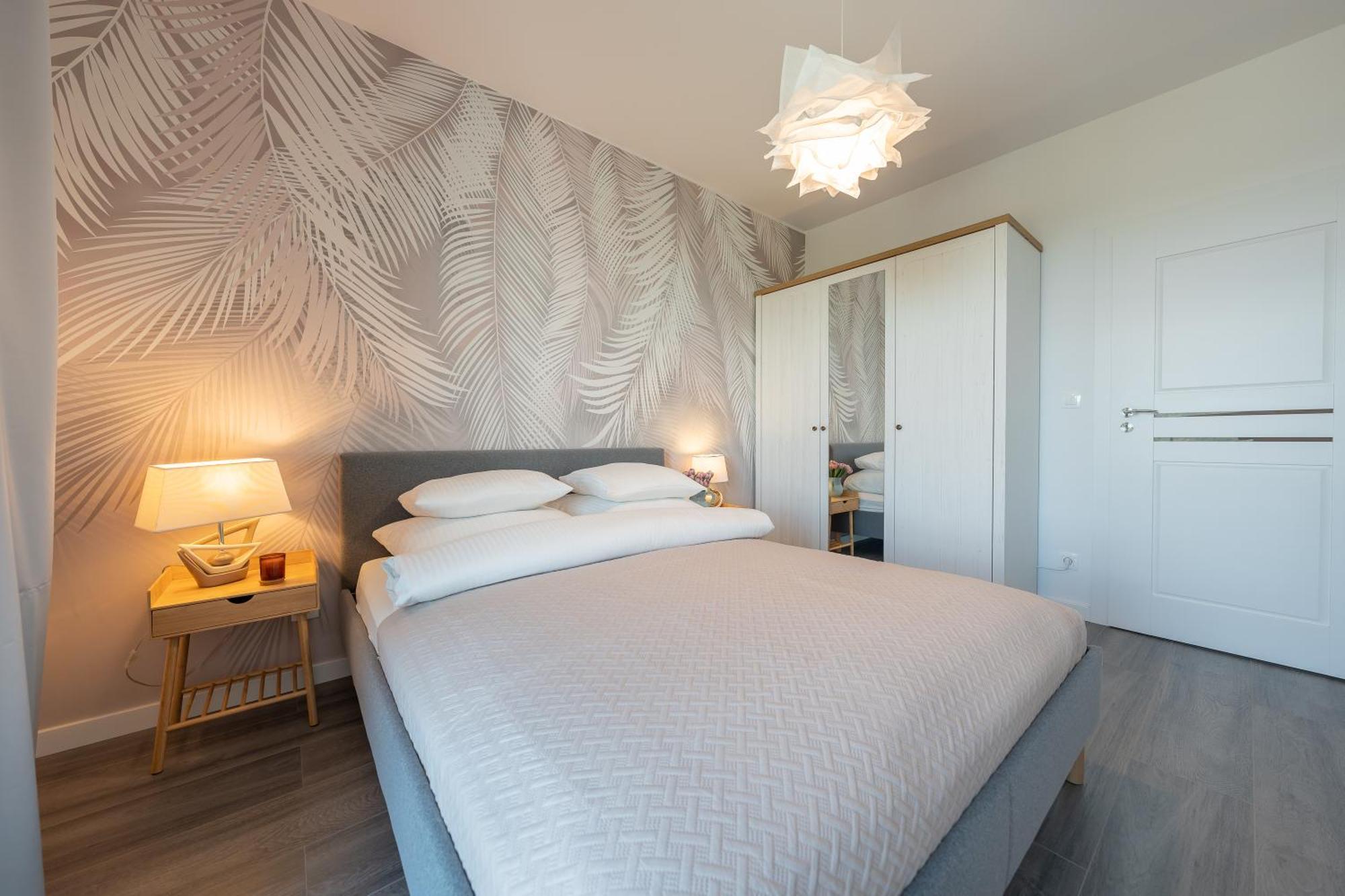 Apartamenty Tespis - Francuska Atal Park II Катовице Екстериор снимка